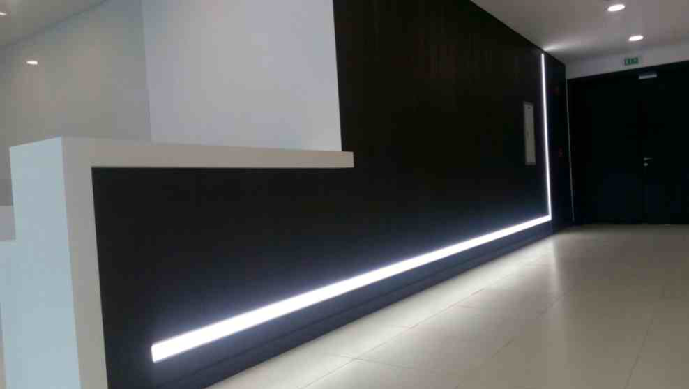 Imagen de LINEAR LIGHT 8 SERIES